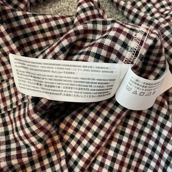 Abercrombie & Fitch Brown and Navy plaid oversized button down. - Picture 3 of 3